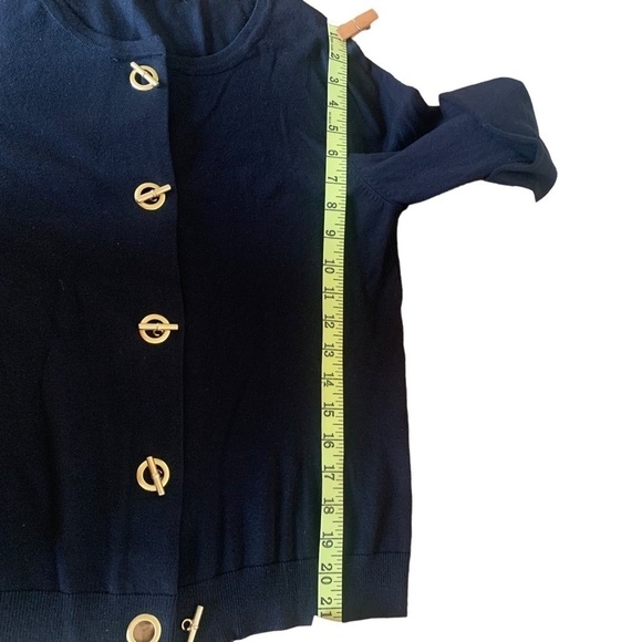 Ellen Tracy black sweater with gold tone toggle closure. - Picture 5 of 11